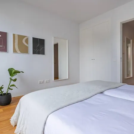 Oasis 28 By Innkeeper Daire